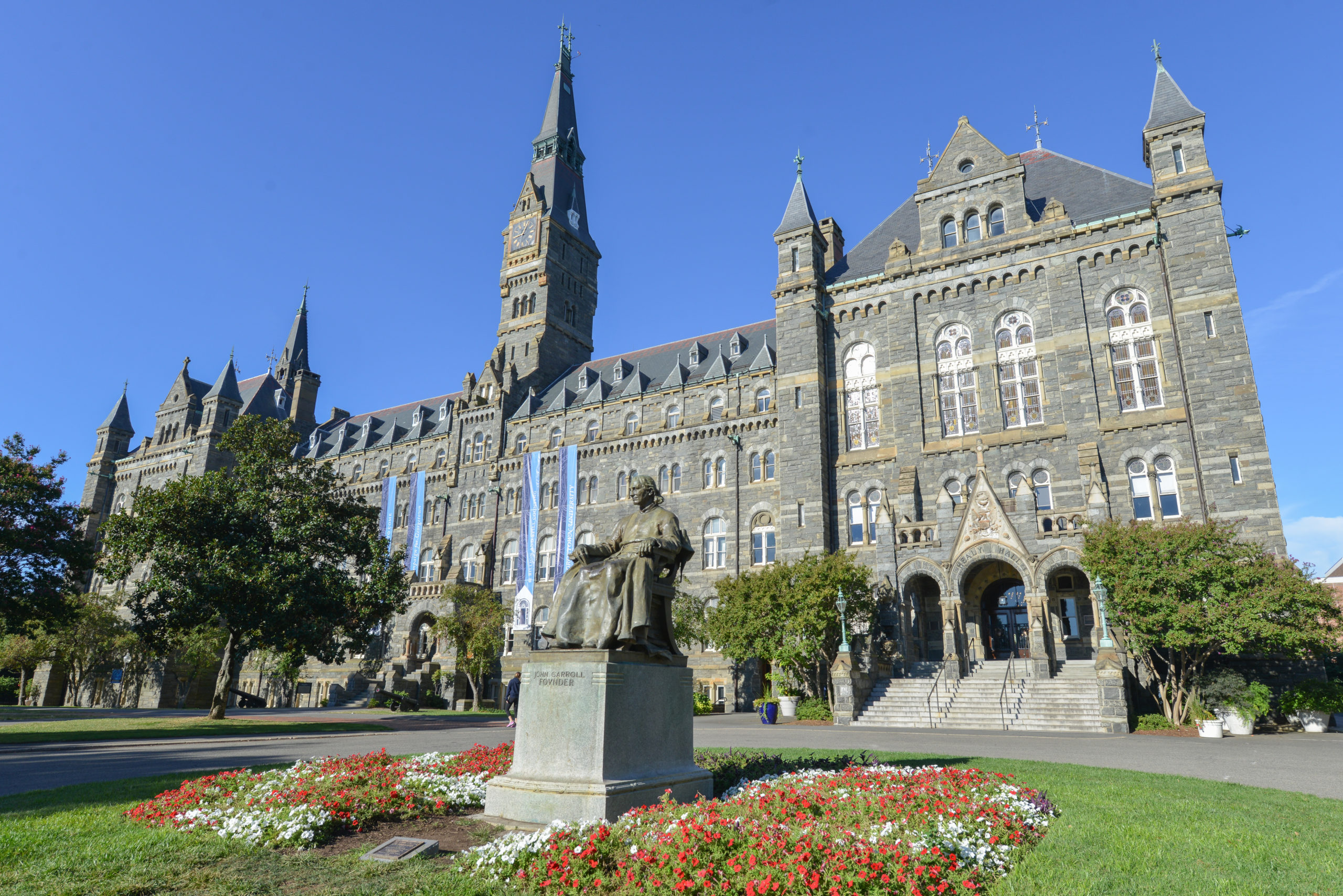 Who Is Isabelle Henriquez? Georgetown Student Boasts About College Admission Scandal